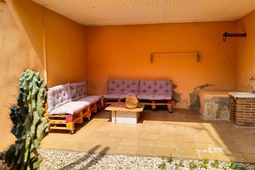 Casa Bretalunya Villa Benissanet ภายนอก รูปภาพ